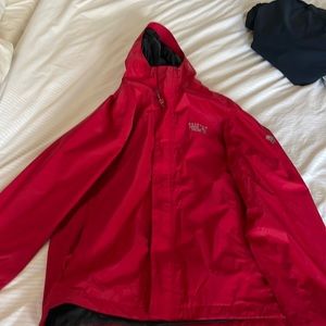 Mountain Hardwear Mens Hooded Raincoat Red